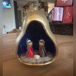 Handmade gourd nativity scene about 2.5”. Like new